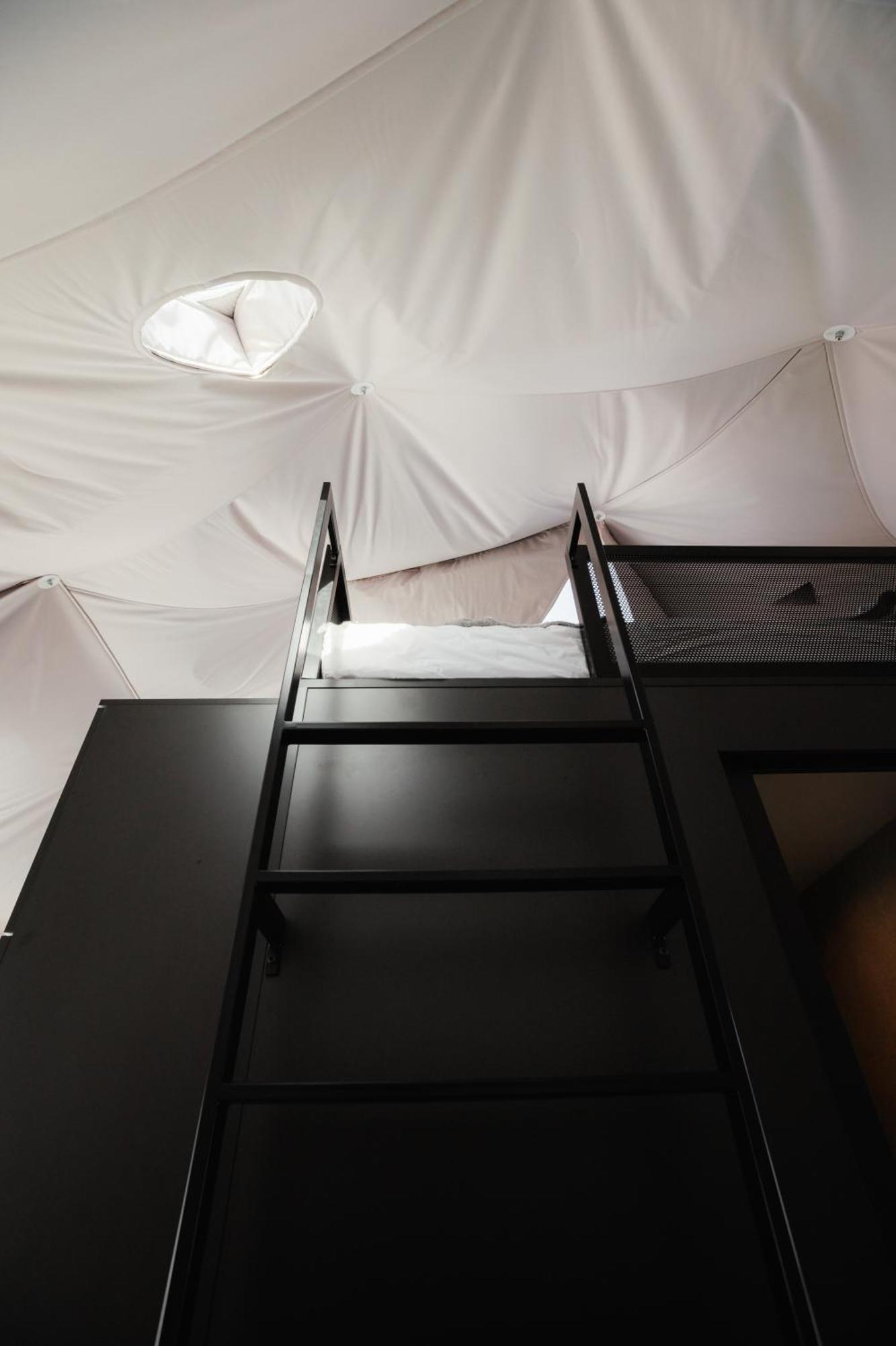Luxury tent Golden Circle Domes - Glamping Experience Selfoss